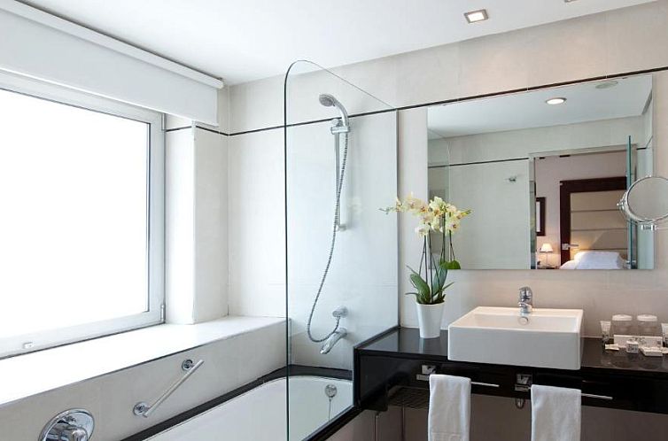 Hotel Andalucía Center