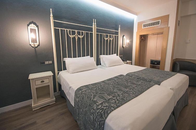 Los Angeles Hotel & Spa