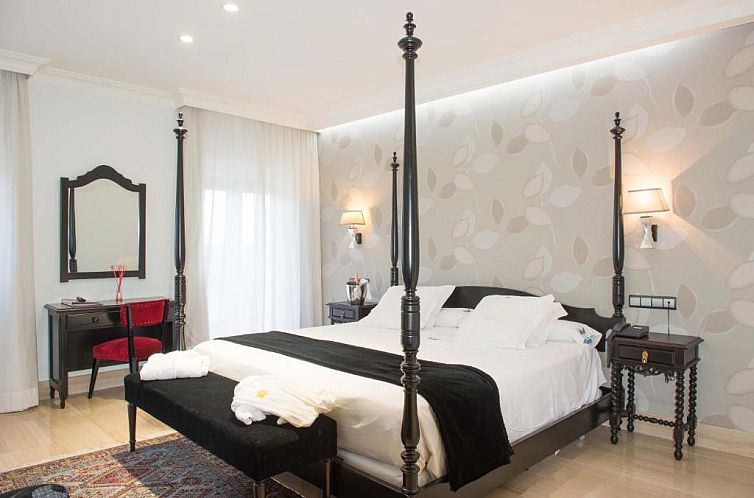 Los Angeles Hotel & Spa