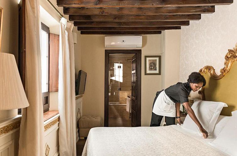 Hotel Casa 1800 Granada
