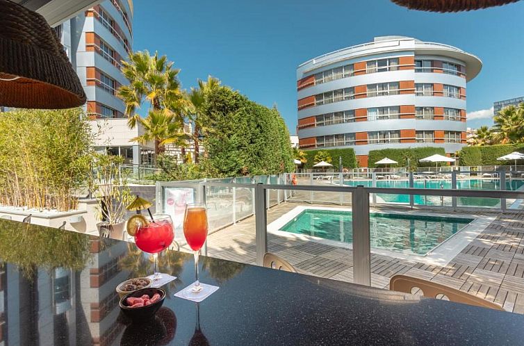 Abades Nevada Palace