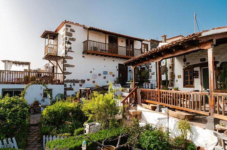 Guest house 1714447 - Holiday property Canary Islands - Casa Rural Tajona & Granero