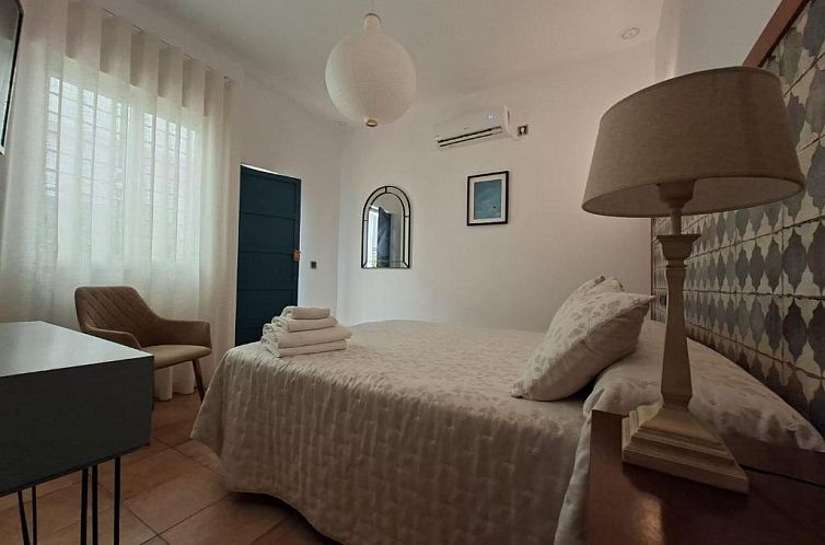 Montserrat Casa del Mar