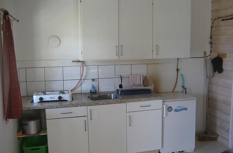 Vakantiehuis Schwedisches Holzhaus mit Grill und Terrasse