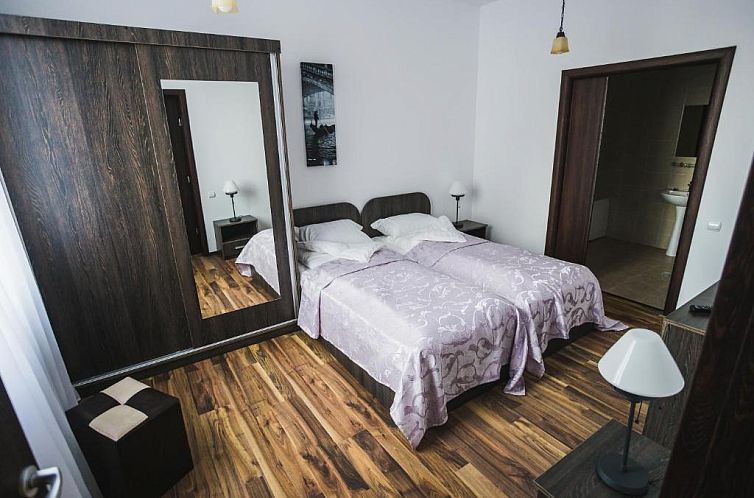 Casa Cu Nuc
