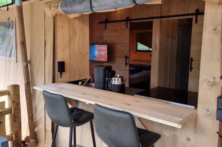 Luxe Safaritent + sanitair