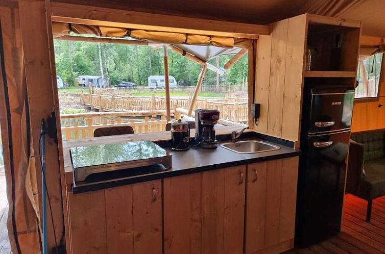 Luxe Safaritent + sanitair