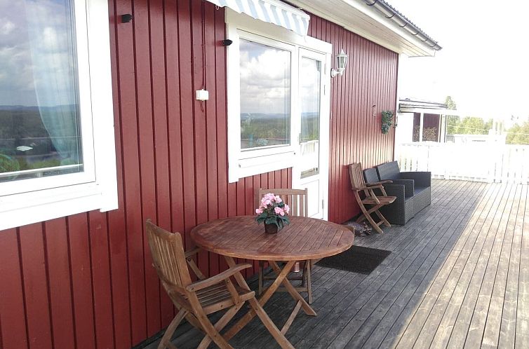 Vakantiehuis Tolles Ferienhaus in Sunne mit Großer Terrasse