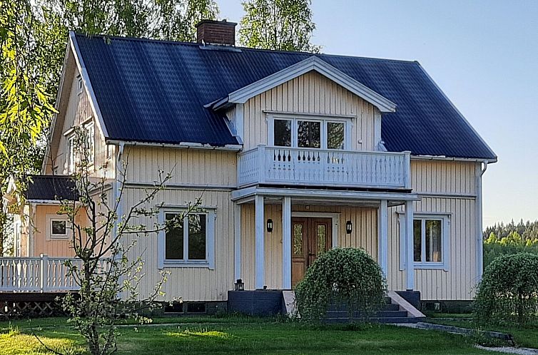 Vakantiehuis Tolles Ferienhaus in Torsby mit Großem Garten