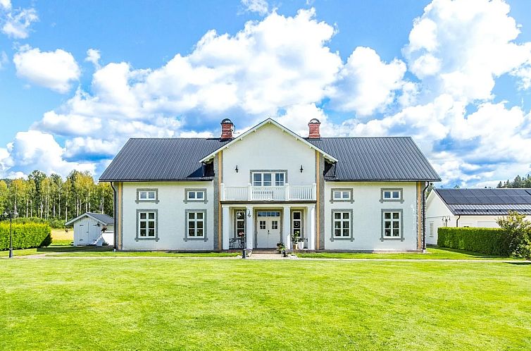 Vrijstaande woning in Bada