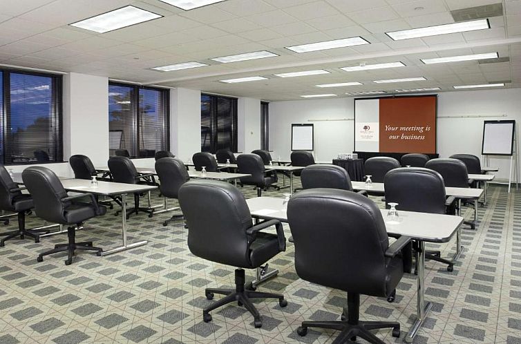 DoubleTree Suites by Hilton Hotel & Conference Center Chicag