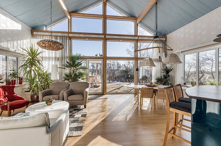 Vrijstaande woning in Stora Sundby