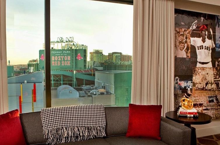 Boston Hotel Commonwealth