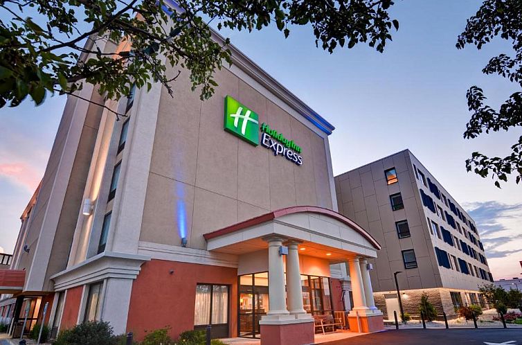 Unterkunft 1725160 - Appartement New England - Holiday Inn Express Boston, an IHG Hotel