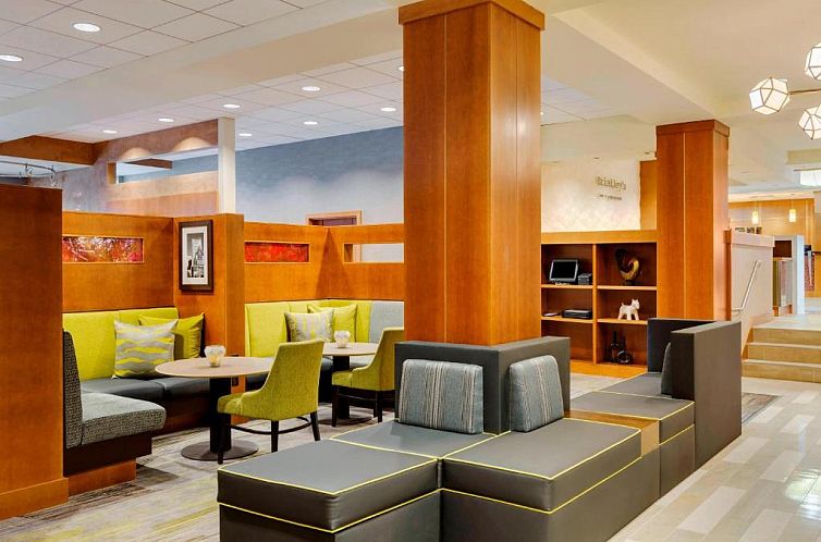 Courtyard by Marriott Boston Logan Airport