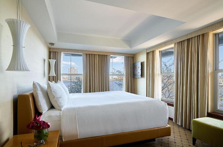 Battery Wharf Hotel, Boston Waterfront