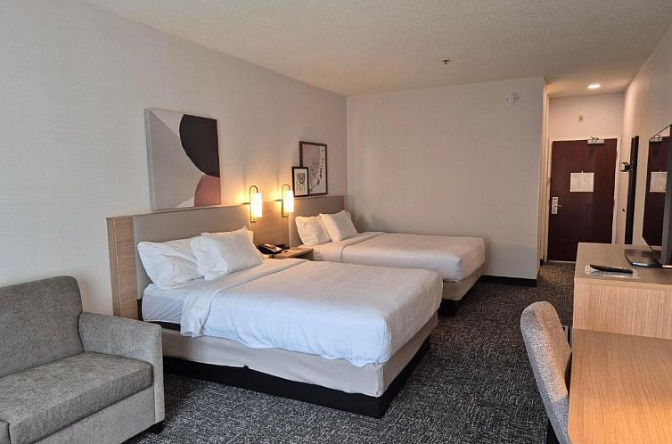 Fairfield Inn & Suites Lancaster