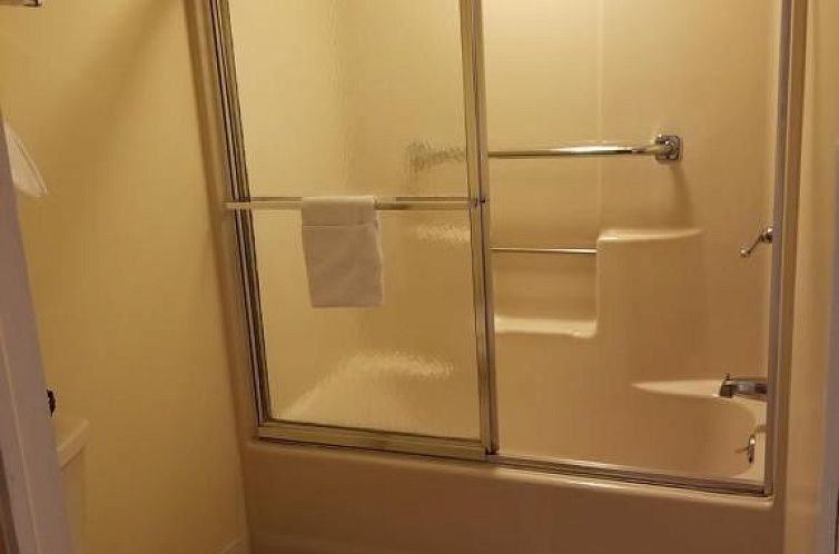 Classic Inn Lancaster