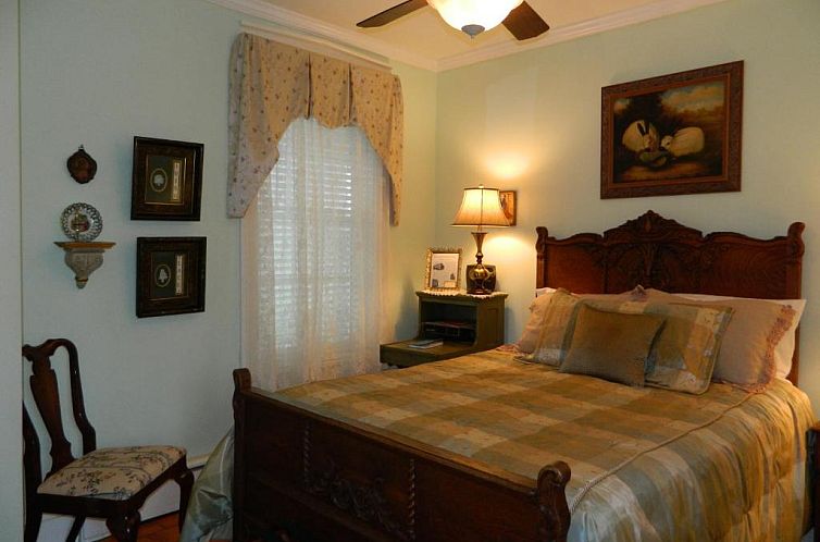 EJ Bowman House Bed & Breakfast