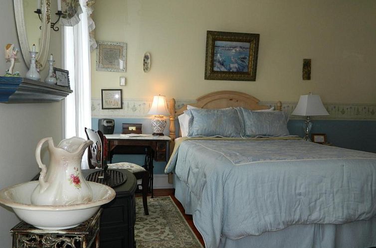 EJ Bowman House Bed & Breakfast