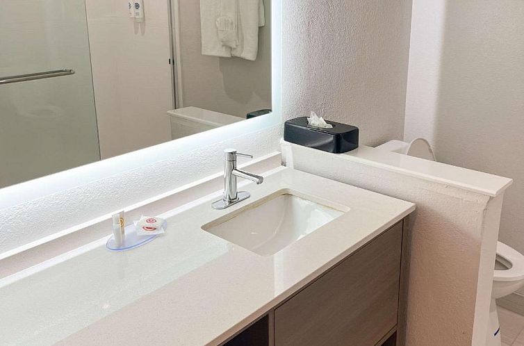 Comfort Suites Clearwater - Dunedin