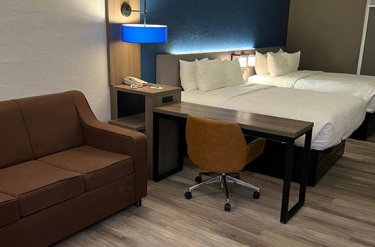 Comfort Suites Clearwater - Dunedin