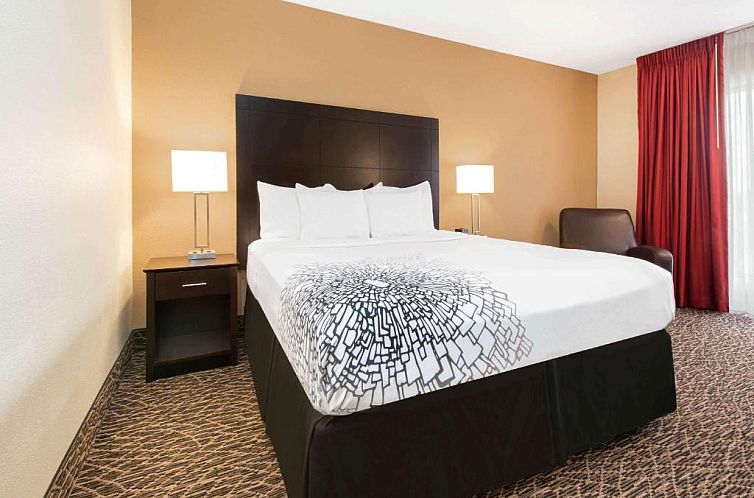 La Quinta by Wyndham Clearwater Central