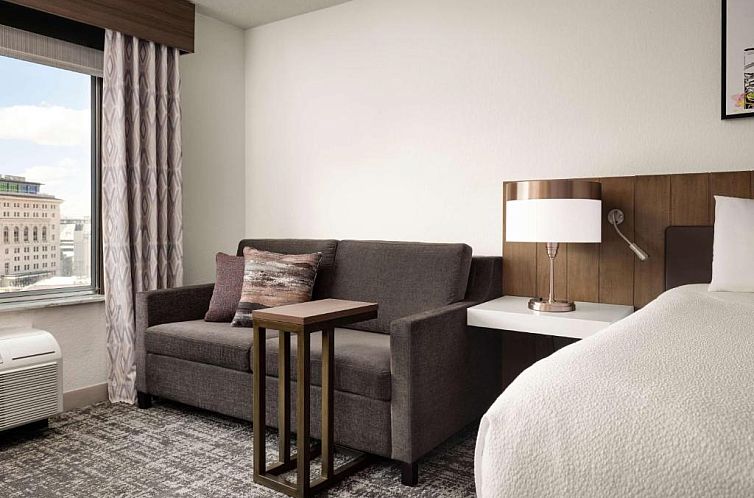 Hilton Garden Inn Detroit Downtown