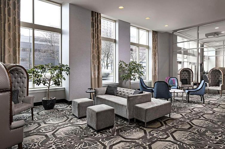 DoubleTree Suites by Hilton Detroit Downtown - Fort Shelby