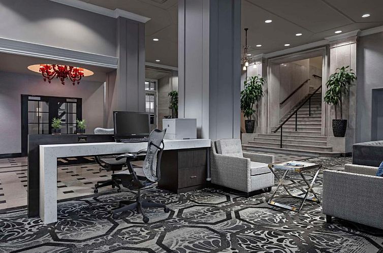 DoubleTree Suites by Hilton Detroit Downtown - Fort Shelby