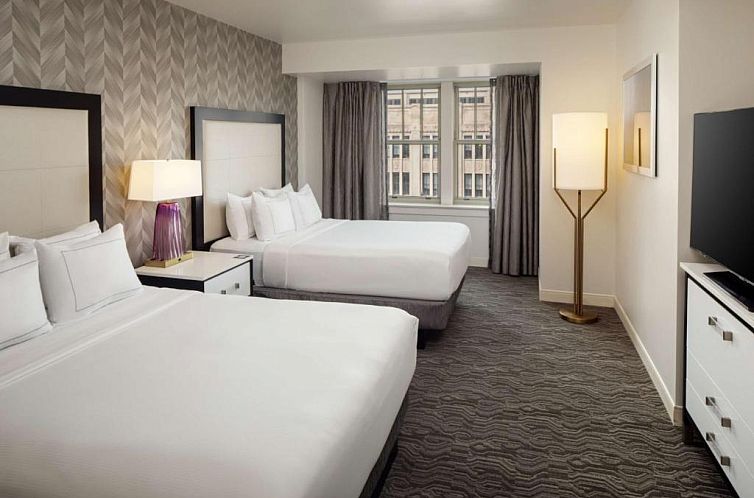 DoubleTree Suites by Hilton Detroit Downtown - Fort Shelby