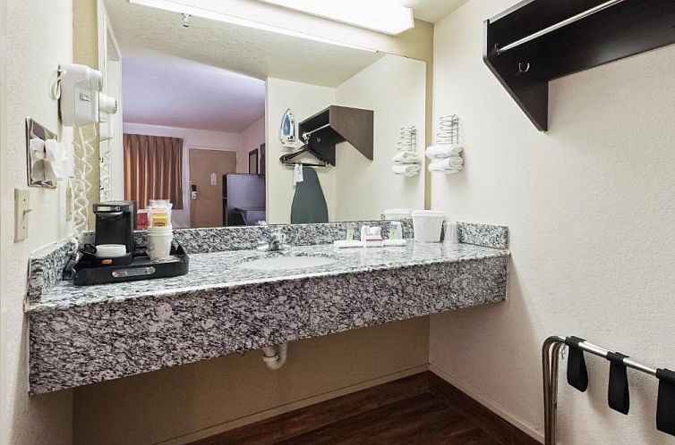 Red Roof Inn Oklahoma City Airport