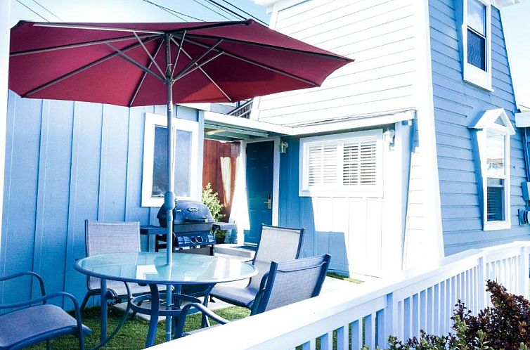 Ocean Echo Inn & Beach Cottages