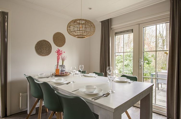 Dotterbloem Chalet 6