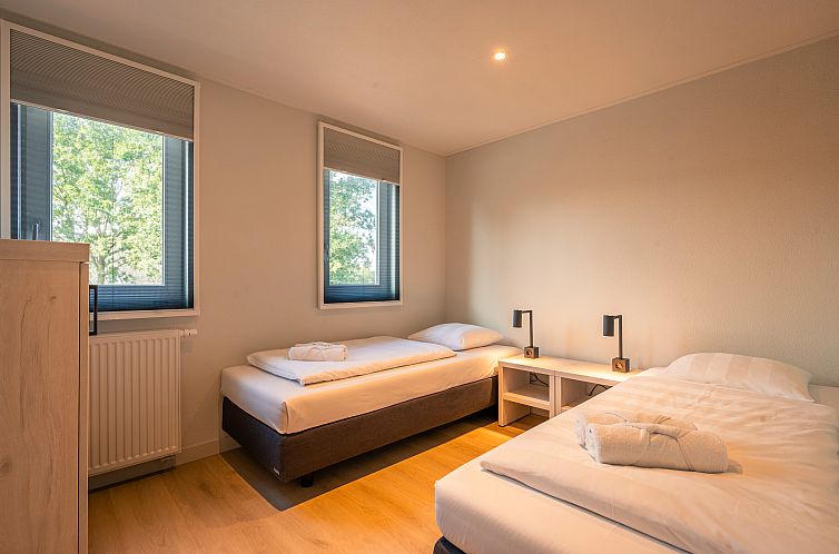 Hof van Saksen | 10-persoons Wellness Lake view boerderij | 