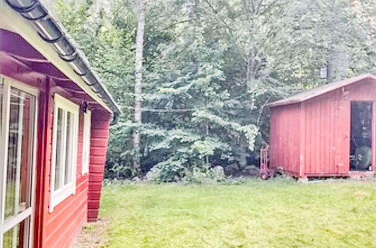 Vakantiehuis Blockhaus mit Sauna direkt am See