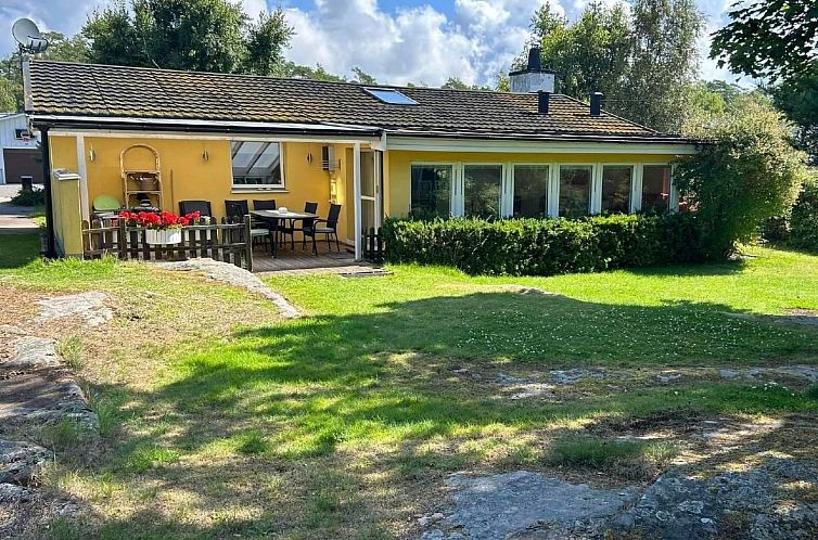 Vakantiehuis Modernes Haus in der Nähe von Strand und Golf 