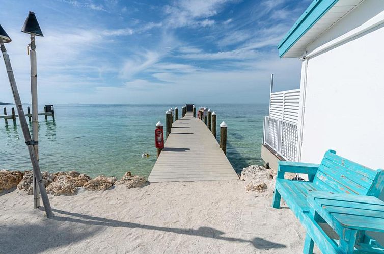 Edgewater Lodge