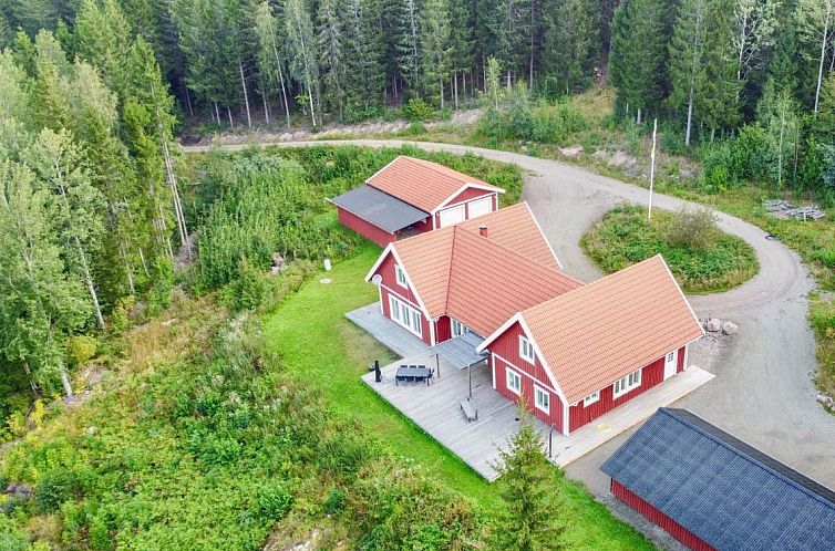 Vrijstaande woning in Ydre