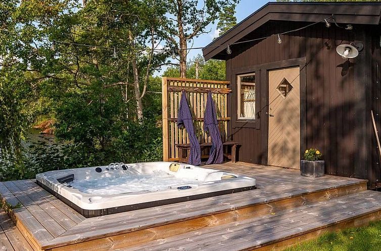 Vakantiehuis Hjorted am Seeufer