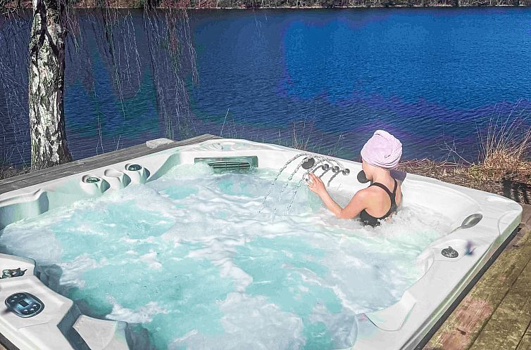 Vakantiehuis Hjorted am Seeufer