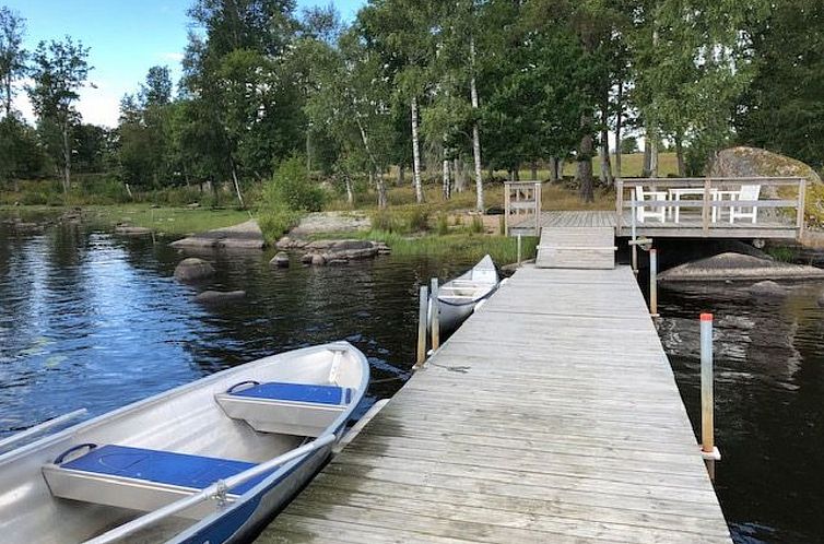 Vakantiehuis Schönes Ferienhaus in Småland mit Sauna, Boot