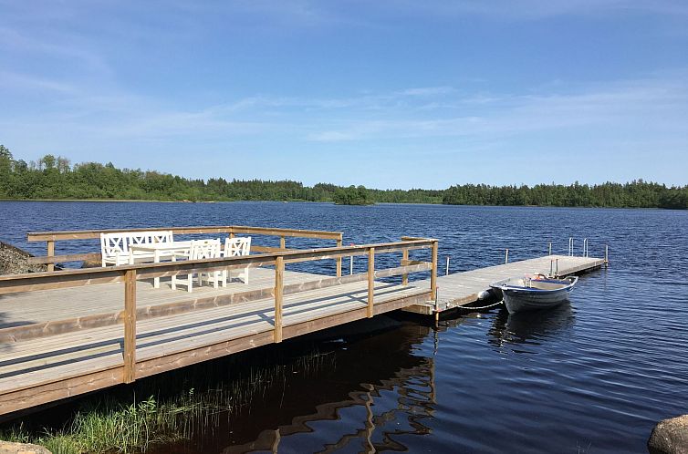 Vakantiehuis Schönes Ferienhaus in Småland mit Sauna, Boot