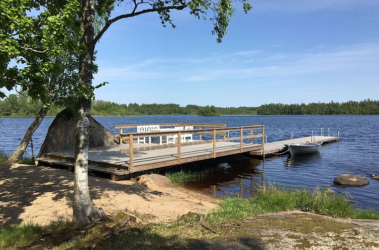 Vakantiehuis Schönes Ferienhaus in Småland mit Sauna, Boot