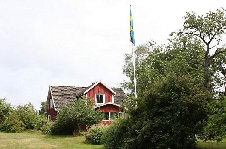 Vakantiehuis Schönes Ferienhaus in Småland mit Sauna, Boot