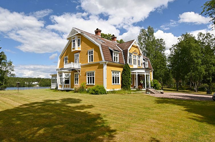 Vrijstaande woning in Hjältevad