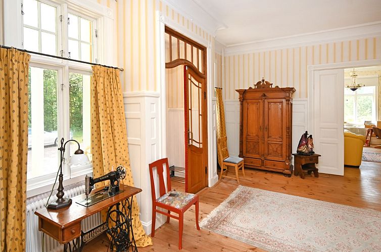 Vrijstaande woning in Hjältevad