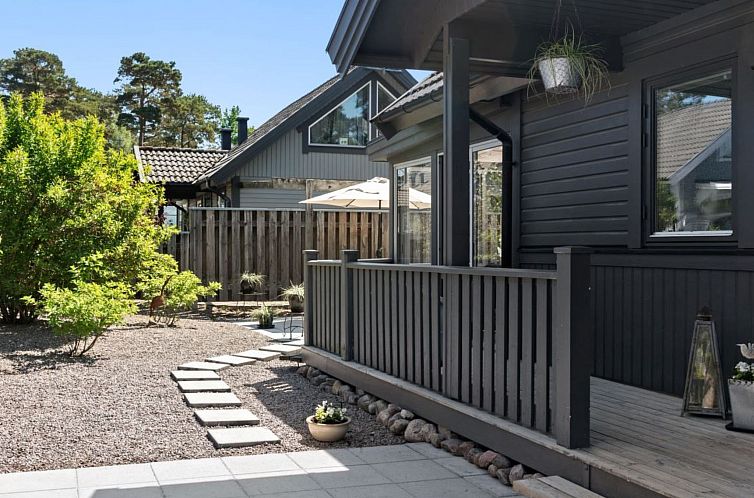 Vakantiehuis "Paradisvägen" direkt am Strand