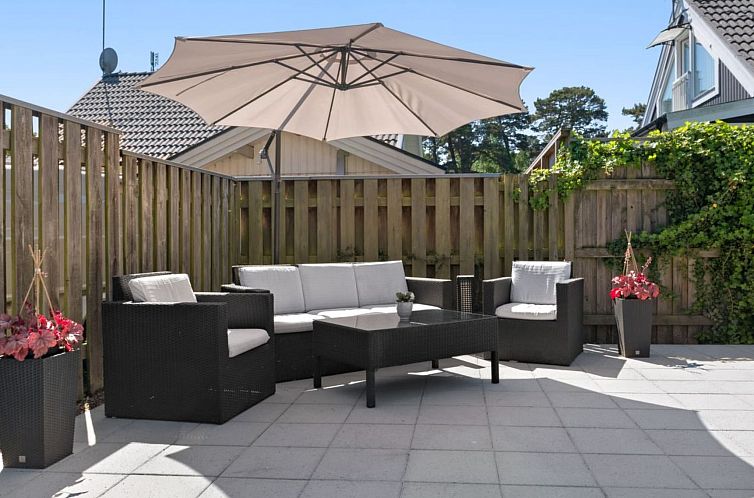 Vakantiehuis "Paradisvägen" direkt am Strand