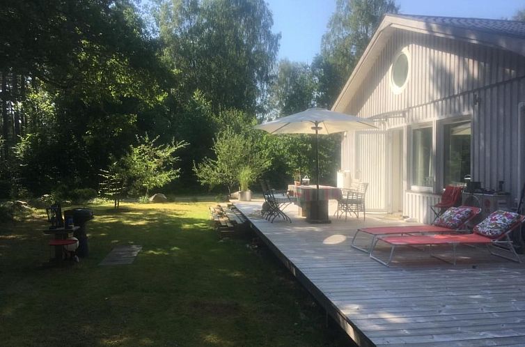 Vakantiehuis mit Terrasse, Grill und Garten